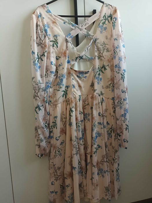 Рокля на цветя, MOHITO