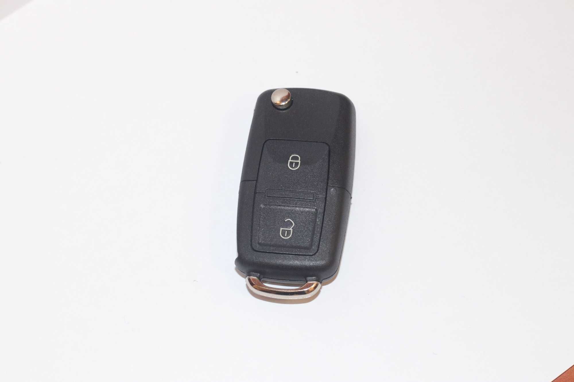 LED Бягащи мигачи за VW, ключове с 2 или 3 бутона и лого.