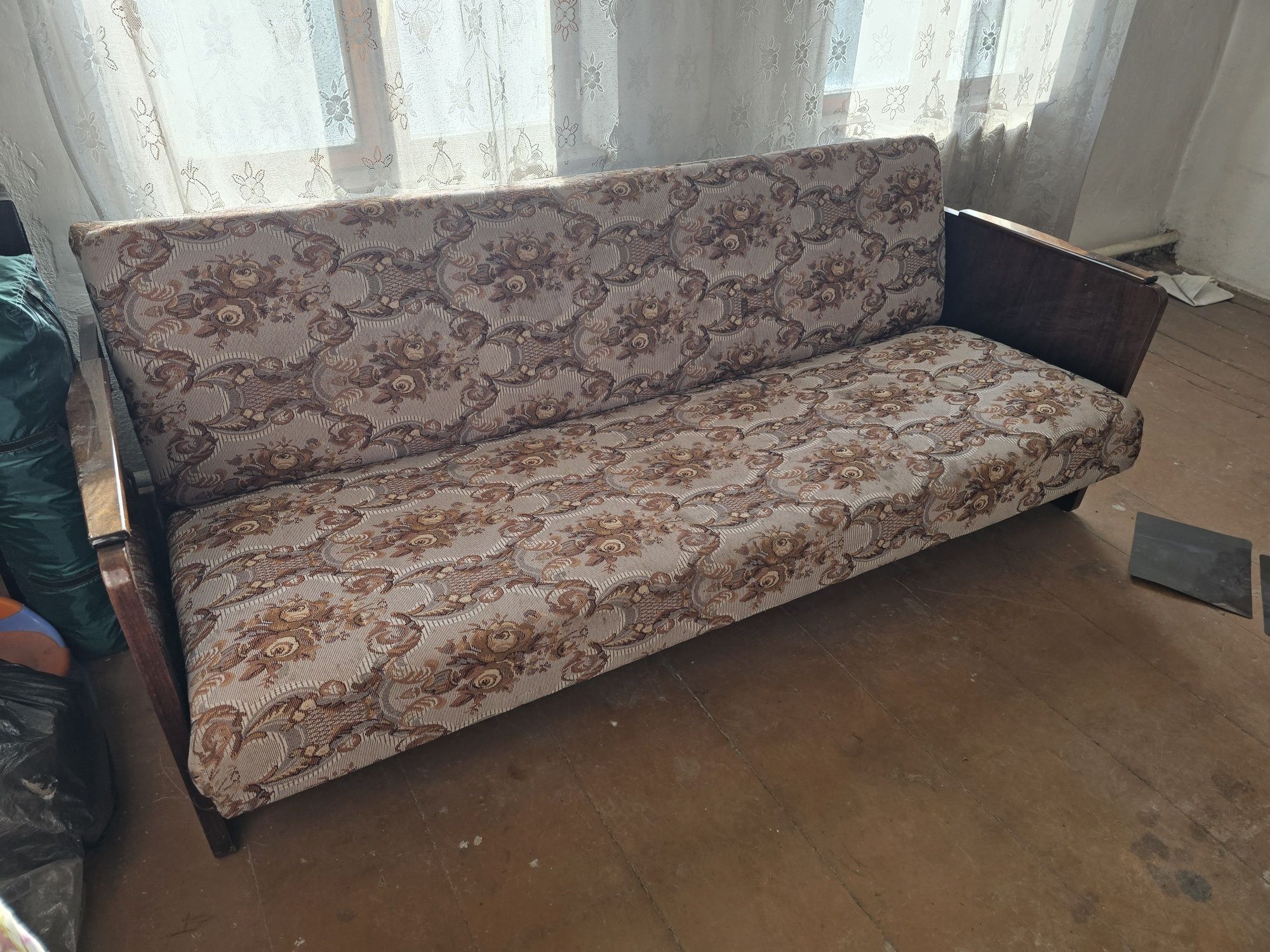 Продам     Диван