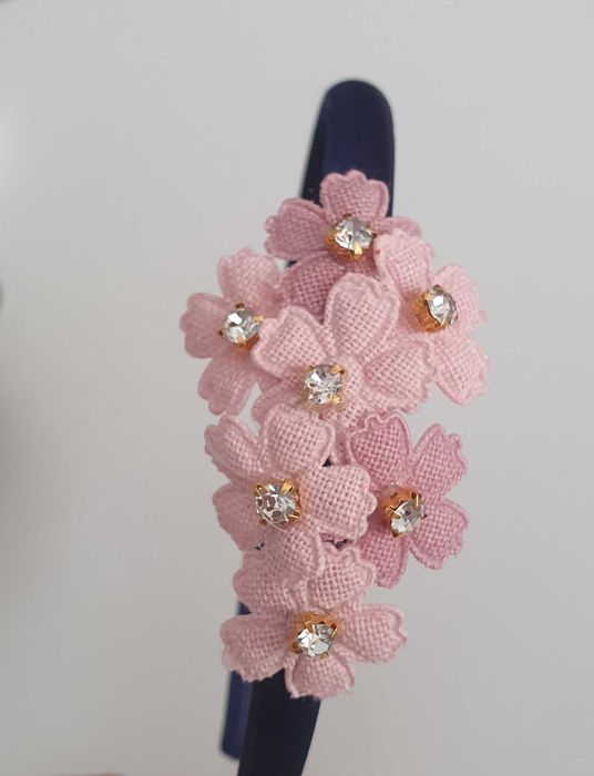 Елегантна детска диадема