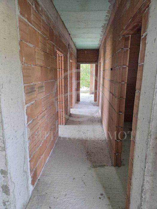 Реф. 2761 Едноетажна Къща Брестник