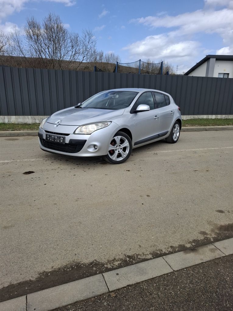Vând Renault Megane 1.5 Diesel 110cp