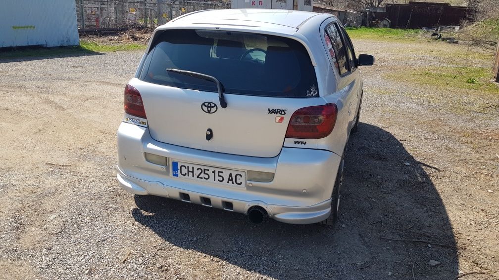 Toyota Yaris Тойота Ярис