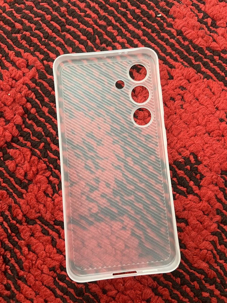 продается чехол на Samsung Galaxy S24 новый