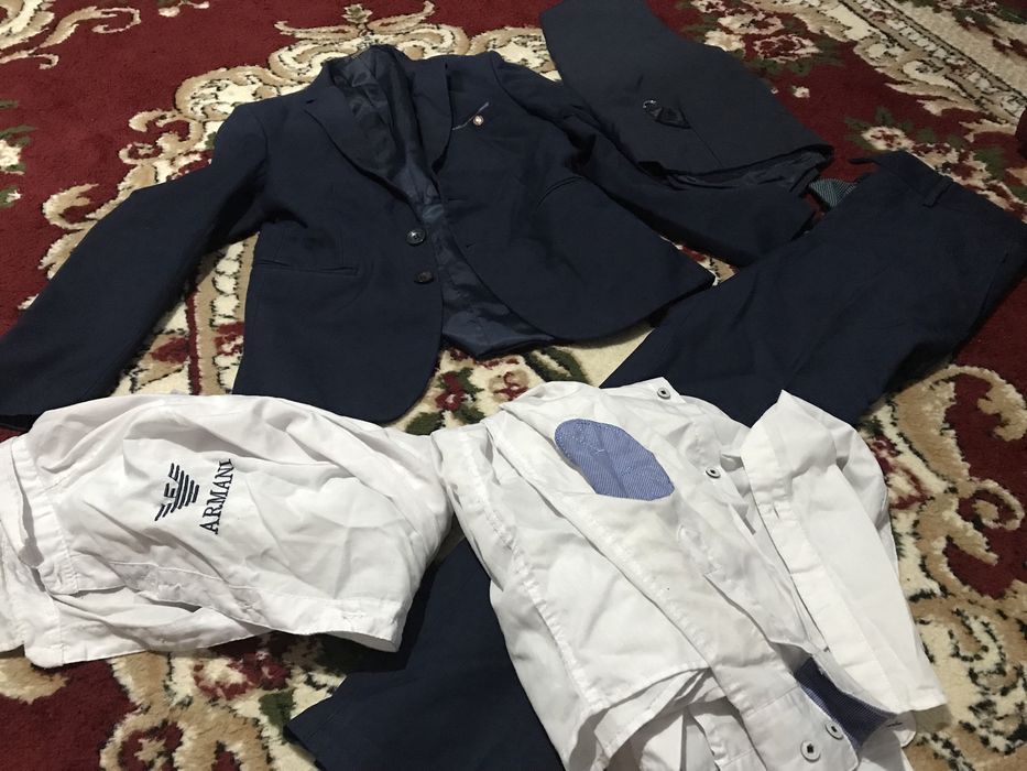 Школьная форма с рубашками