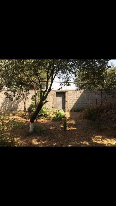 Продаю свой участок  земли  4 сотки есть фундамент на 2 комнат