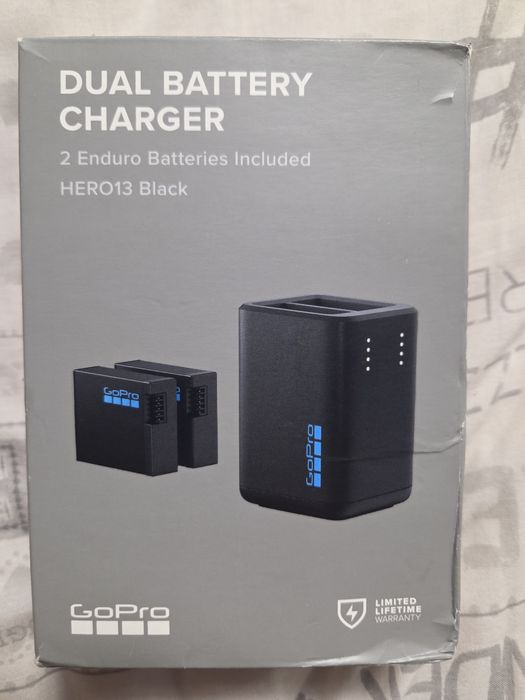 Baterii 2 si inarcator GoPro Hero 13 Black noi sigilate
