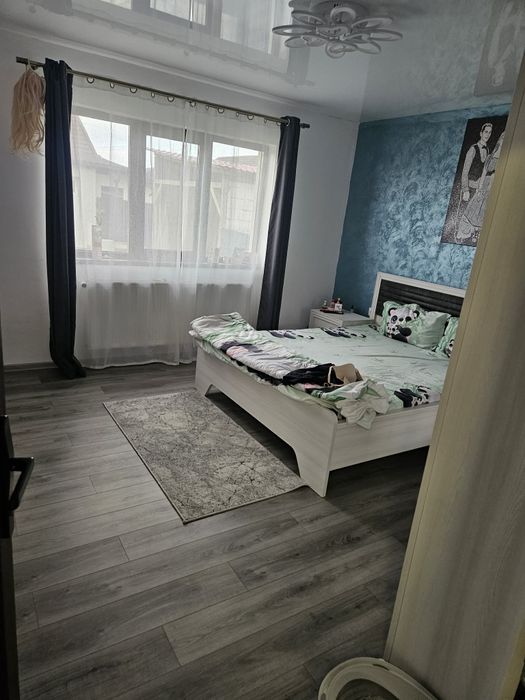 Casa de vanzare la gata