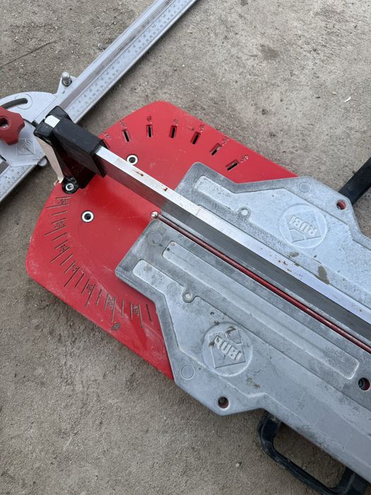 Masina de taiat gresie si faianta 66cm Rubi