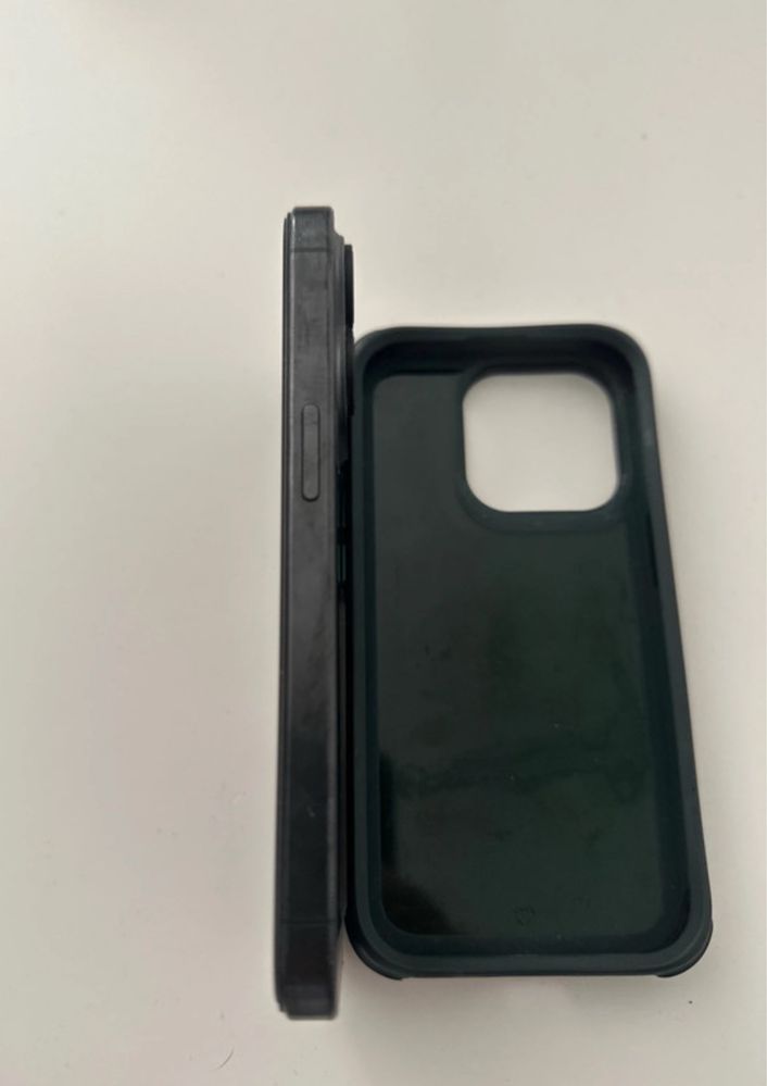 Iphone 15 pro in stare buna