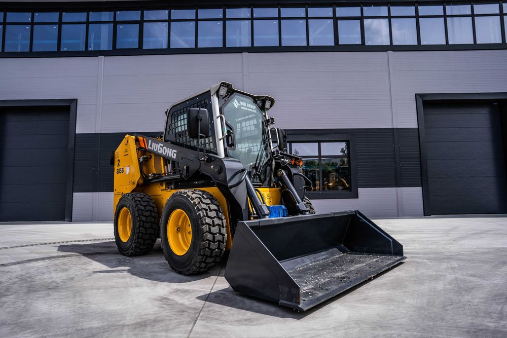 Мини-фронтальный погрузчик LiuGong 385B