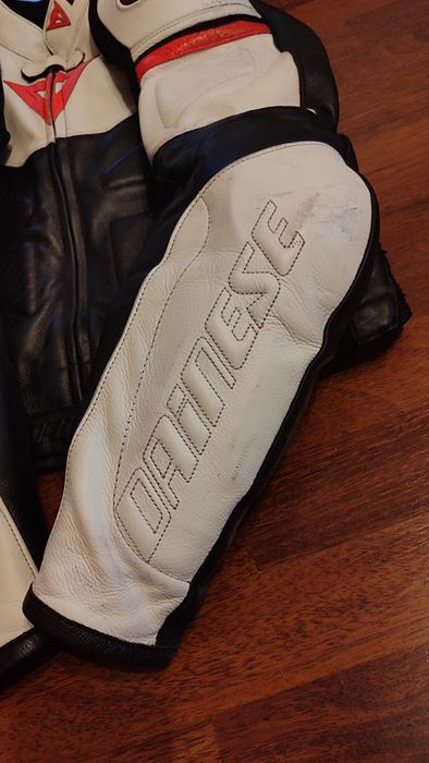 Costum moto piele  IT 52/ M-L, Dainese Avro 2