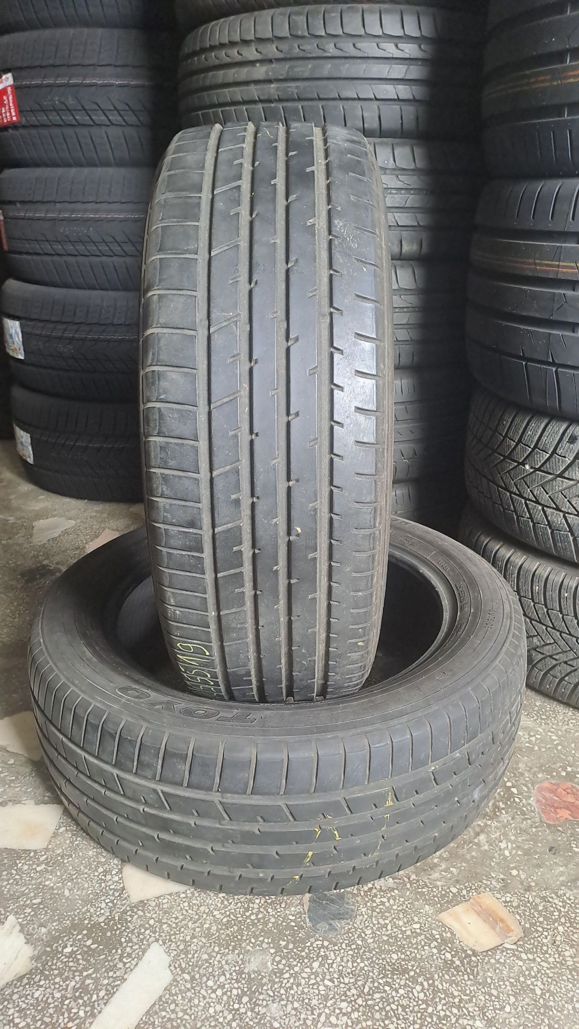 2 Anvelope vara 225 55 r19 TOYO