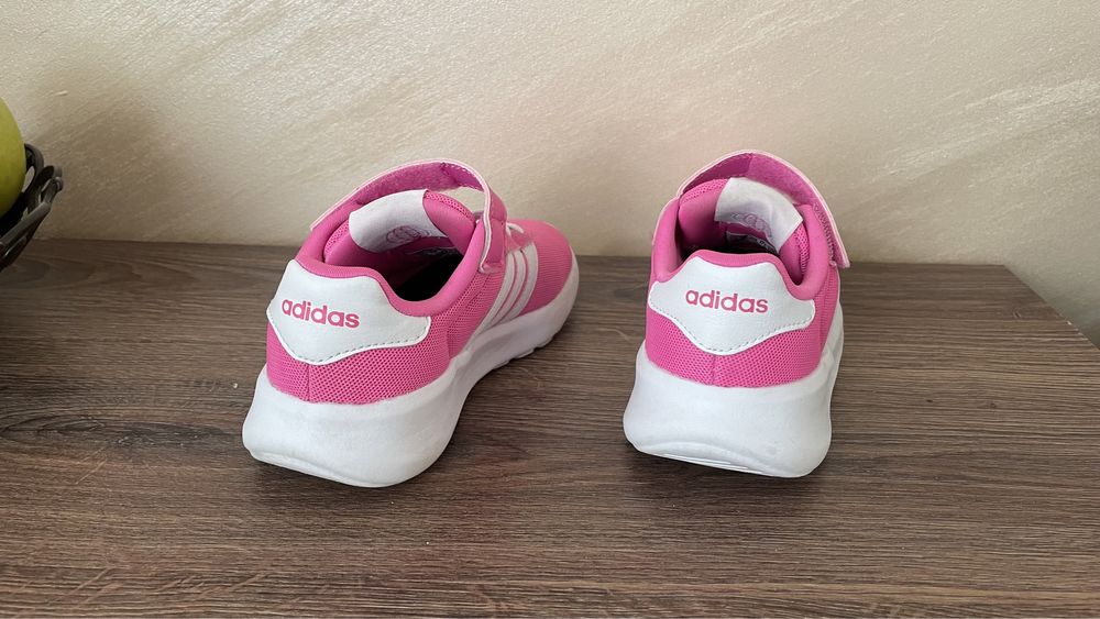 Маратонки Adidas