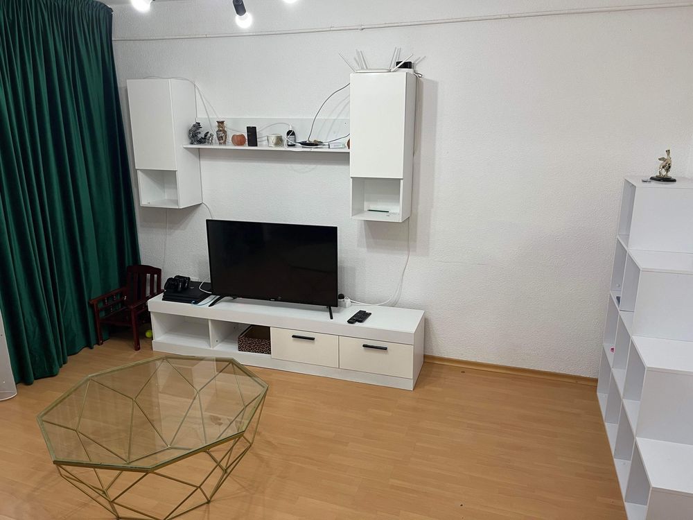 Inchiriez apartament 3 camere