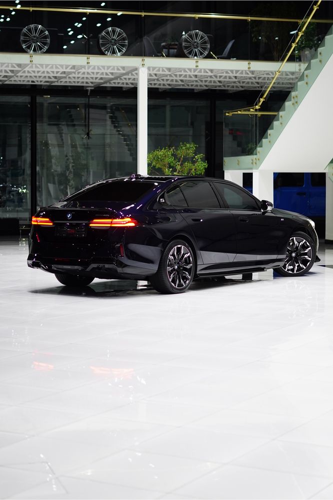 BMW i5 40L 2025 в Ташкенте