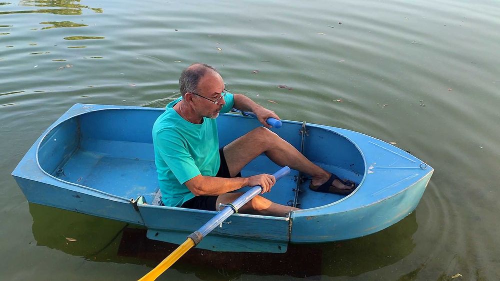 Vand barca aluminiu pentru pescuit (demontabila)
