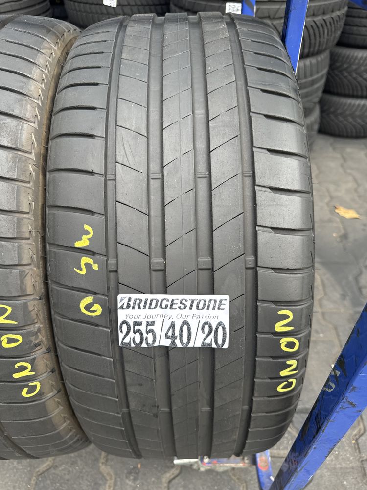 255/40/20 Bridgestone