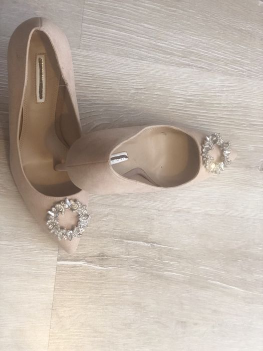 Обувки на ток на марките Replay, diesel