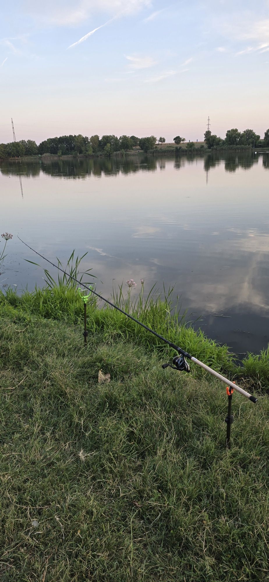 Lanseta Okuma 8K Feeder, 3.90m, 60-120g
Disponibilitate: Stoc