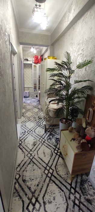 Ташкент область город Нурафшон  2 комнатная квартира