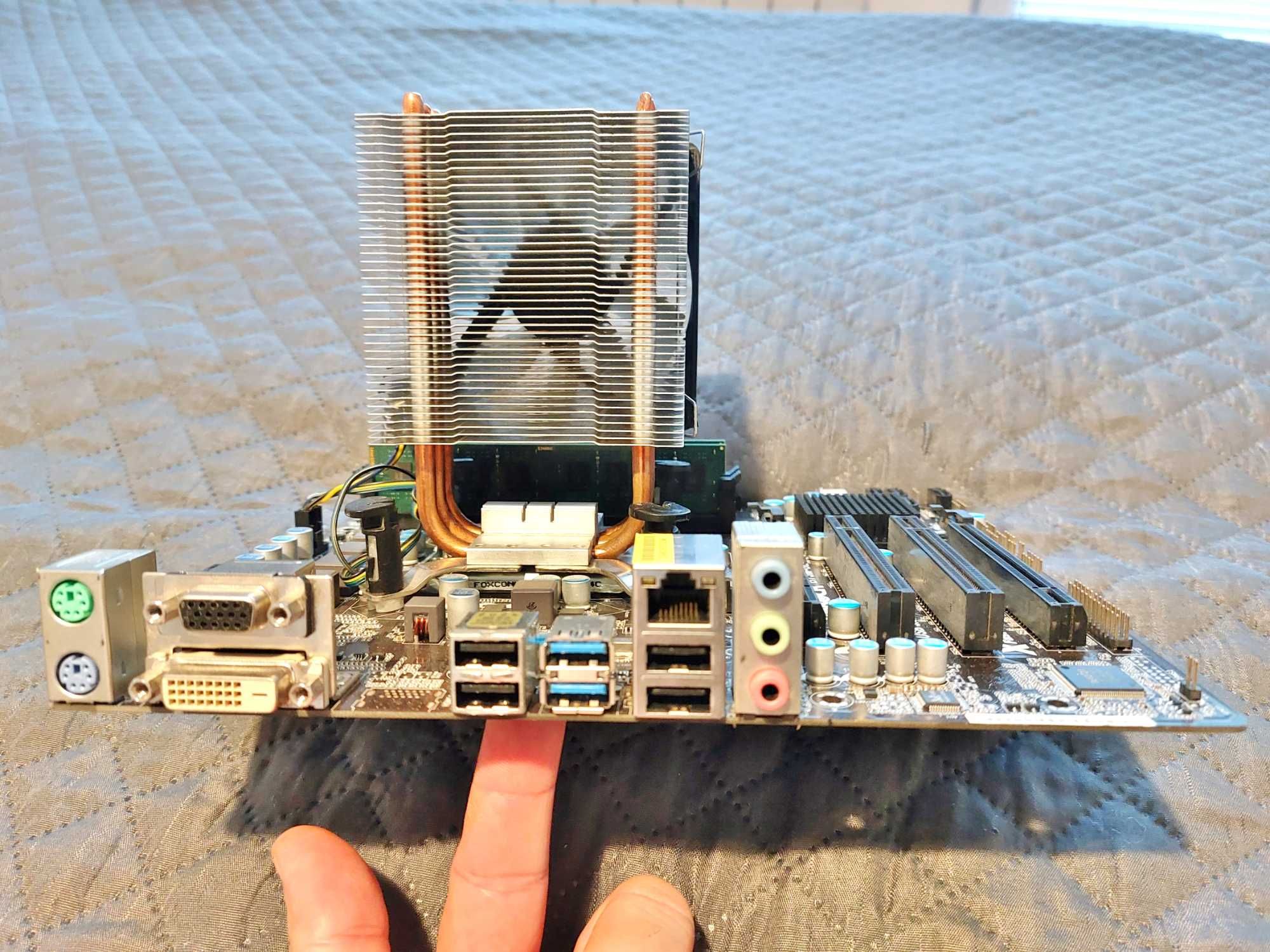 Asrock B75M-GL R2.0, Intel i7-3770, 16 GB DDR3 1600