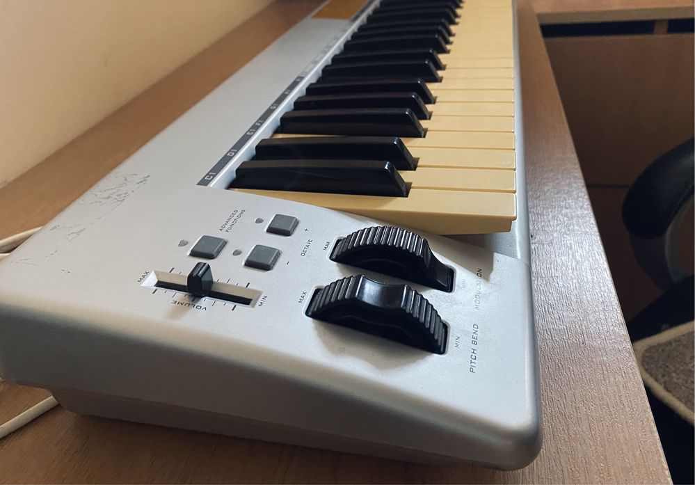 M-Audio Keystation 49e - Midi контролер, клавиатура