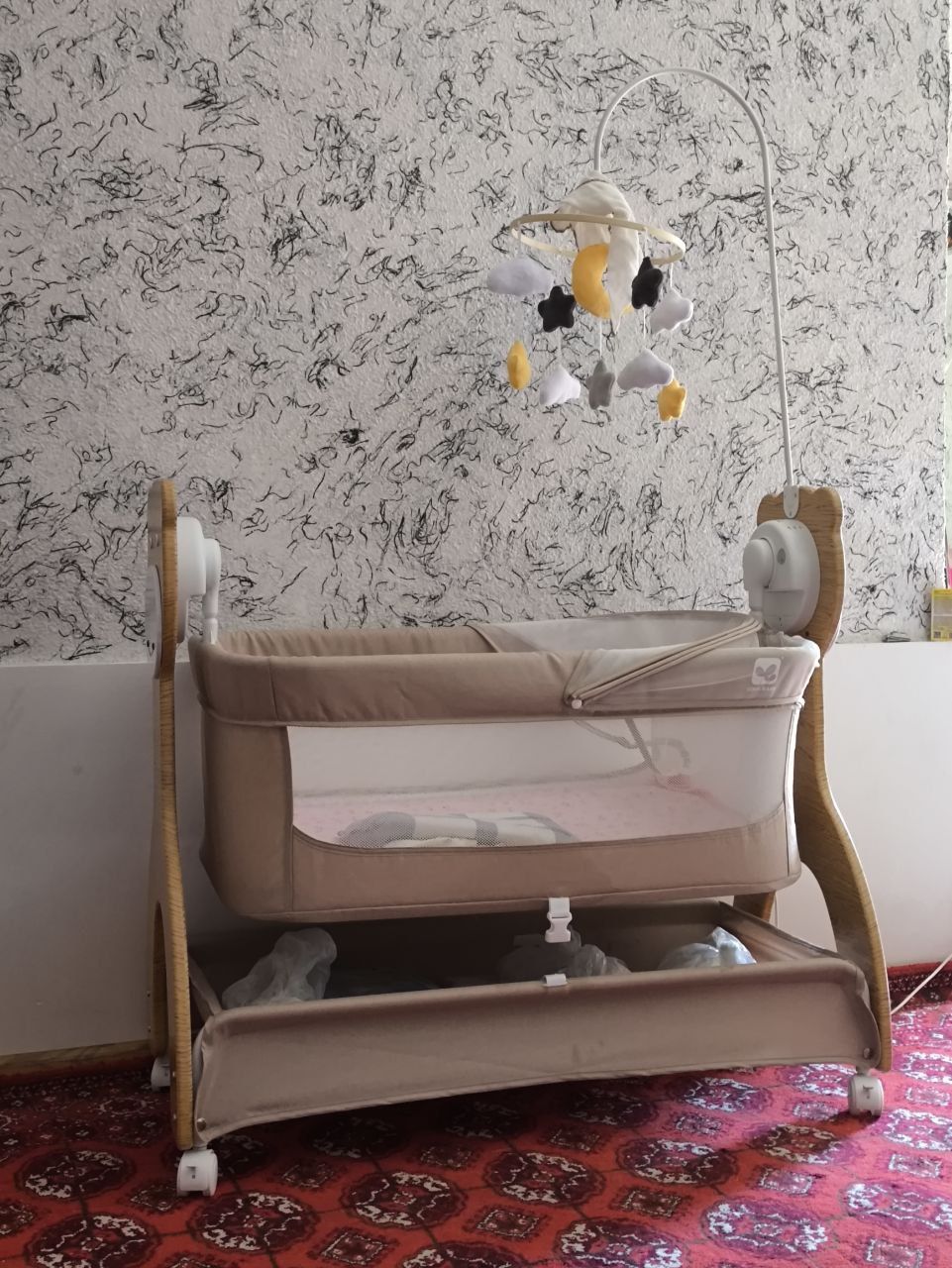 Bolalar yotoqchasi 1 yoshgacha xolati yangi tutilmagan