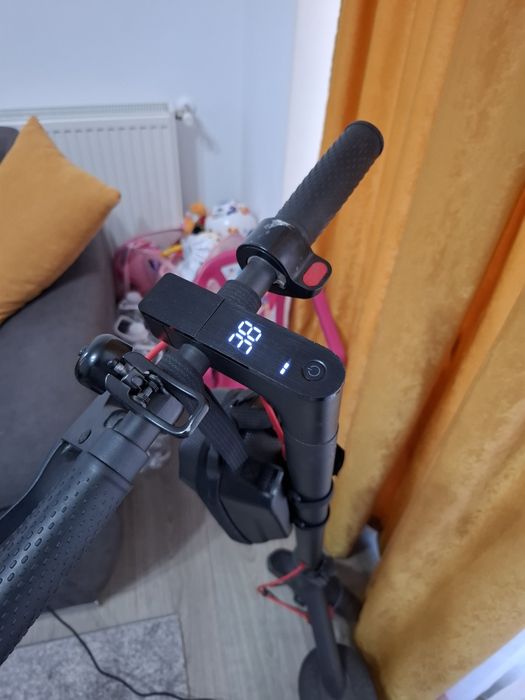 Trotineta Xiaomi M365 Pro