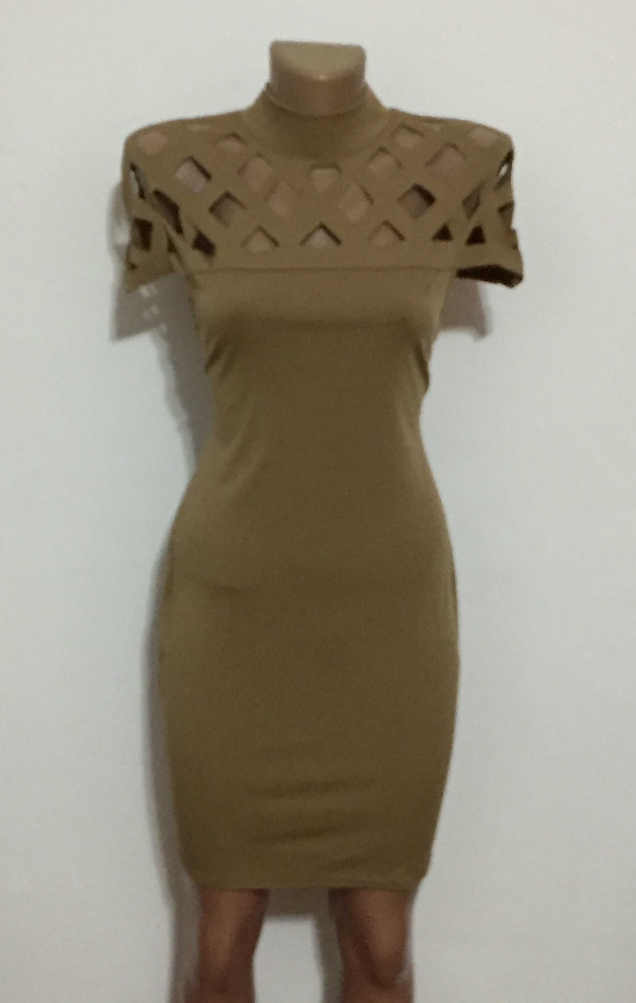 NOU Rochie dama crem mulata S / M material elastic decolteu decupat
