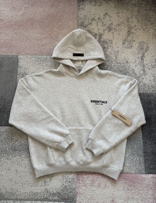 Essentials екип - Light Oatmeal