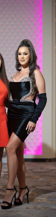 Rochie neagră cu pietre