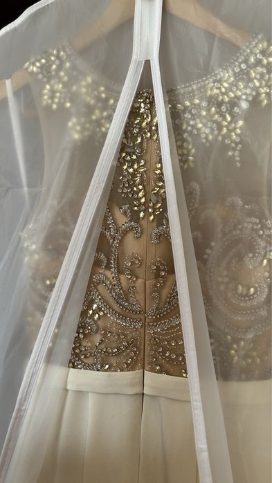 Платье вечернее