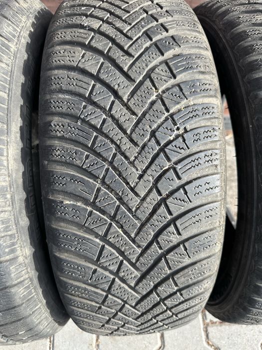 Cauciucuri iarna Hankook 205 55 16 6mm la 125 ron buc an2022