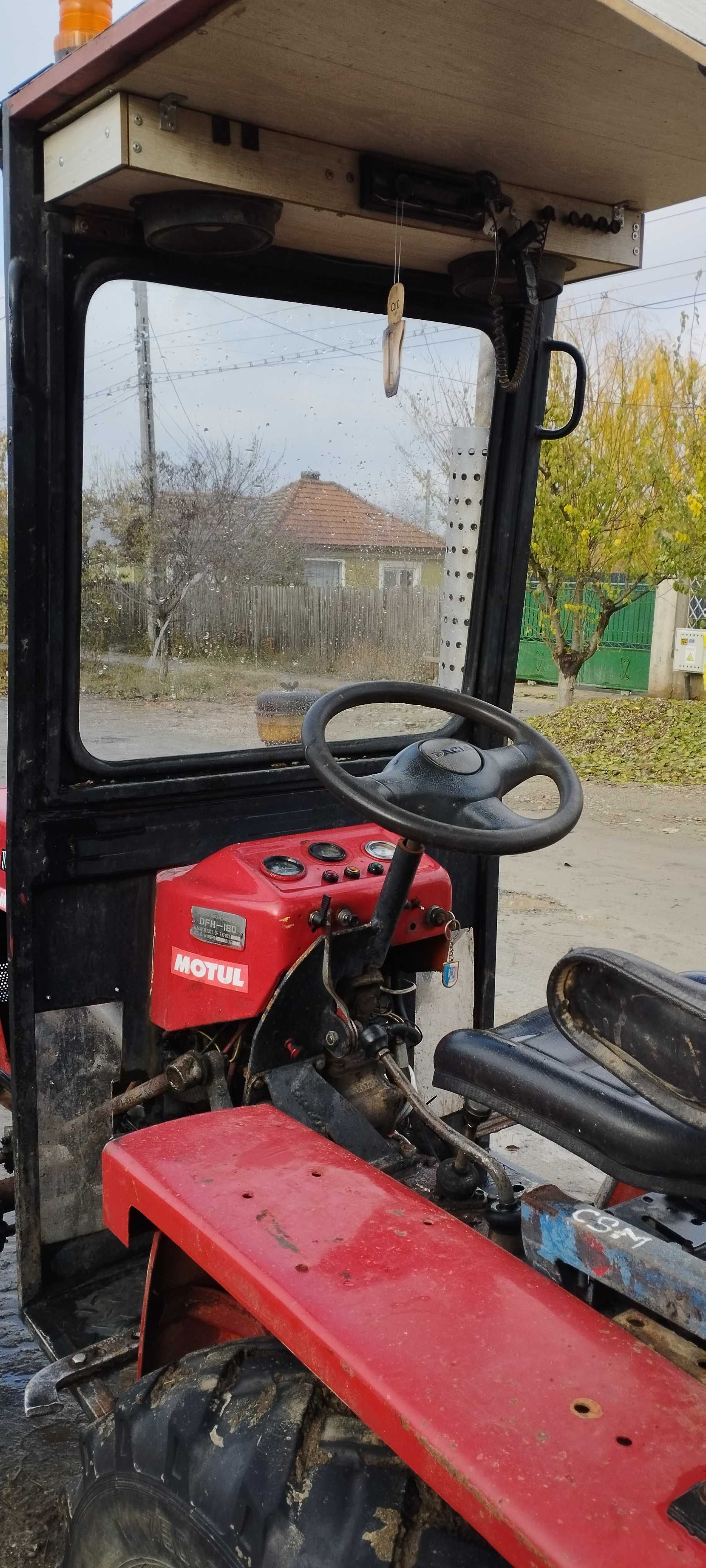 De vanzare  tractor yto dfh 180