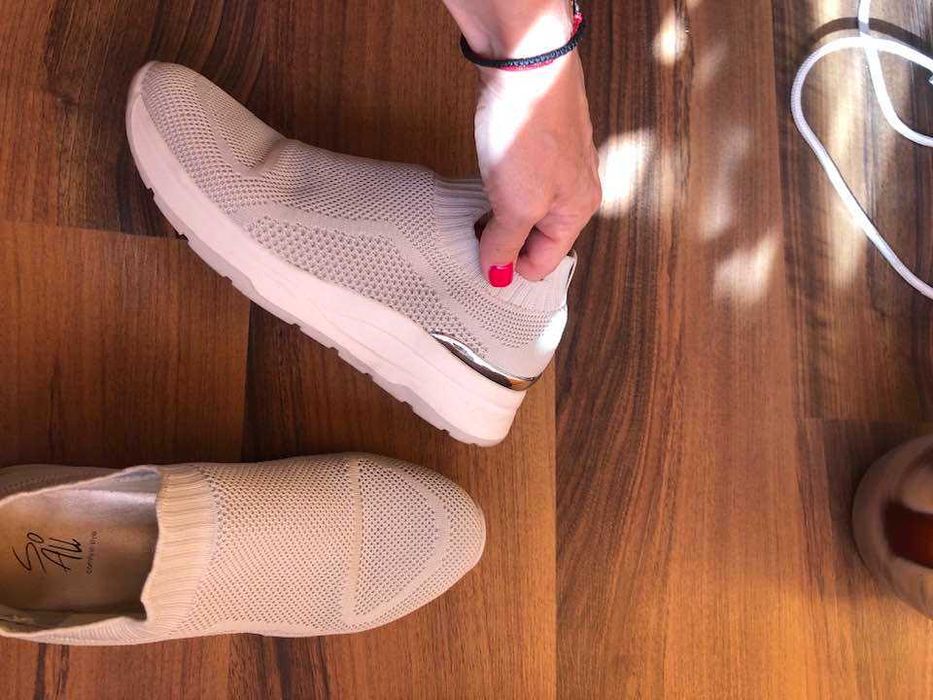 страхотни спортни обувки