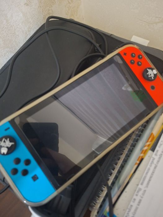 Продам Нинтендо свич прошитую срочно