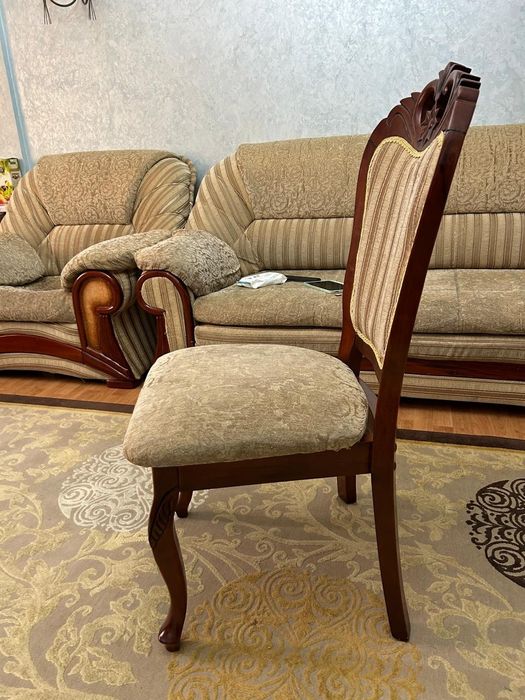 Продам стулья в хорошем состоянии