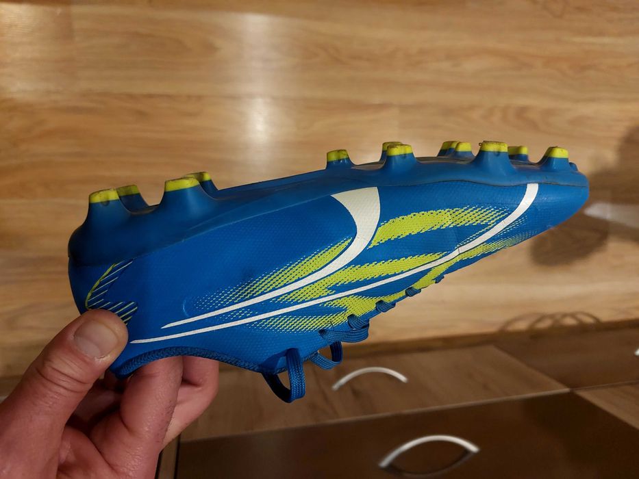 Детски футболни бутонки Puma