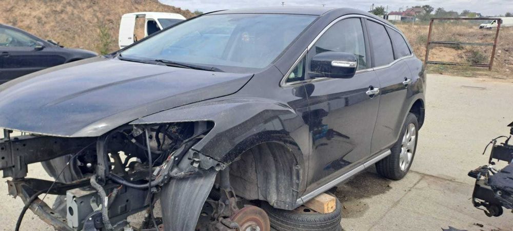 Dezmembrari Mazda CX7 2.3 benzina 4x4 manual volan pe stanga