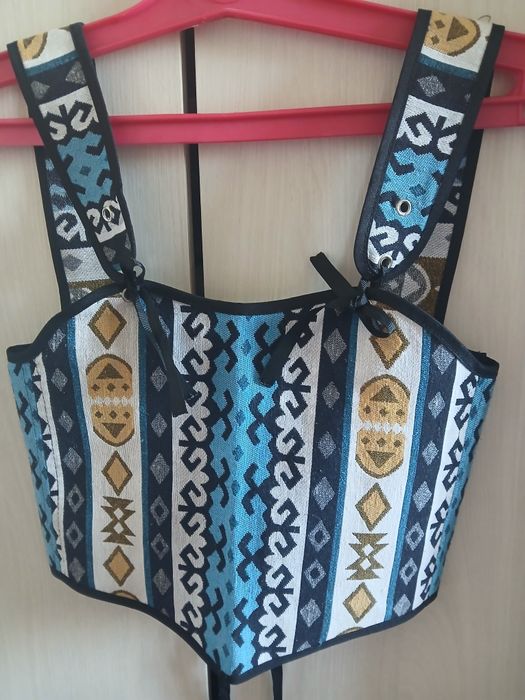 Национальный корсет