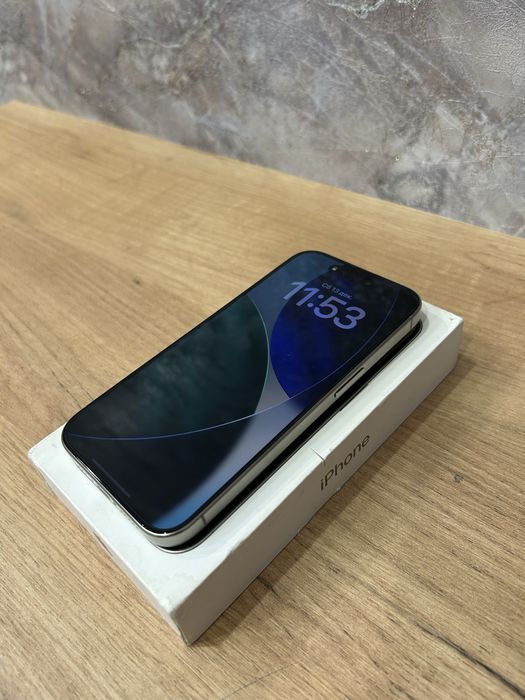 продам айфон 15 про