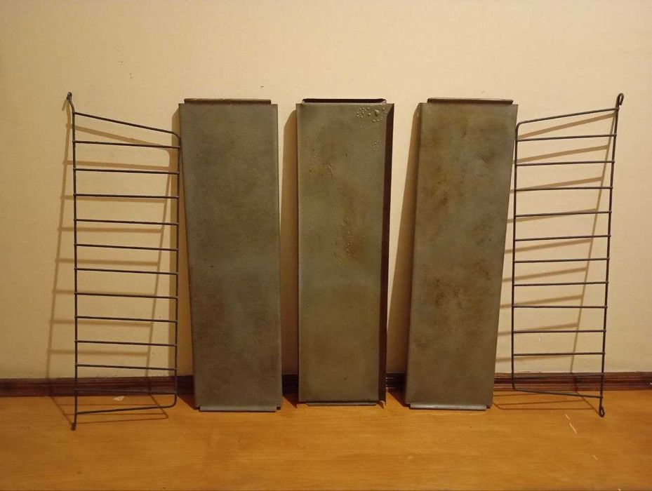 Полка из металла на стену.