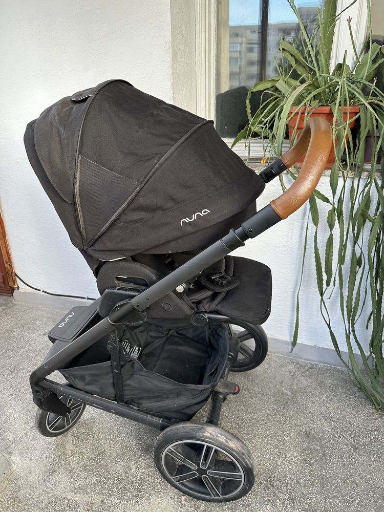 Carucior Nuna cu scoica cybex