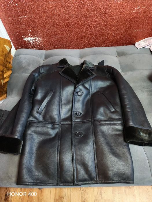 Мужская искусственная дубленка,цвет черный овая р. 54-56