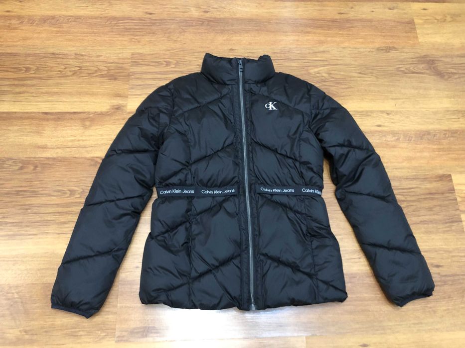 CALVIN KLEIN  зимно яке  16 год.