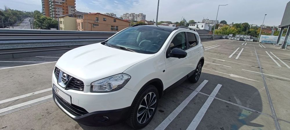 Nissan Qashqai Nissan Qashqai 1.6DCI 130cp 2013, 360, plafon panoramic, Start/Stop