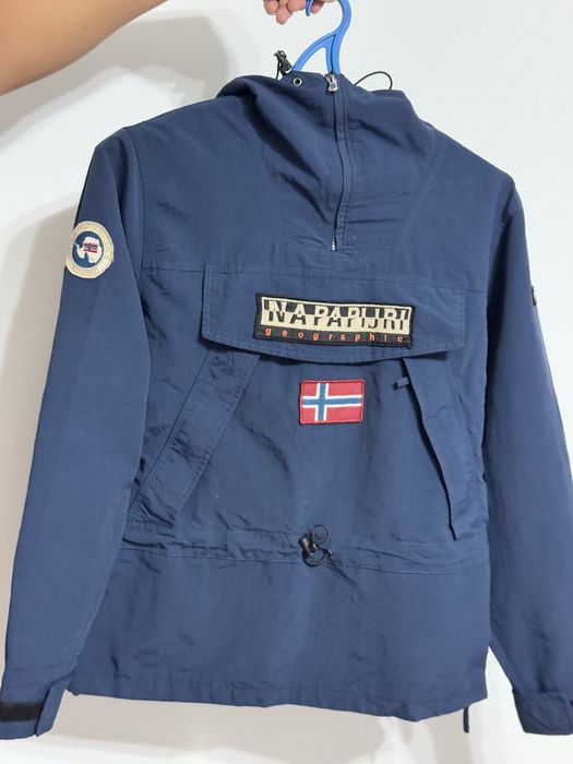Napapijri куртка (анорак), размер м, (напапири) оригинал