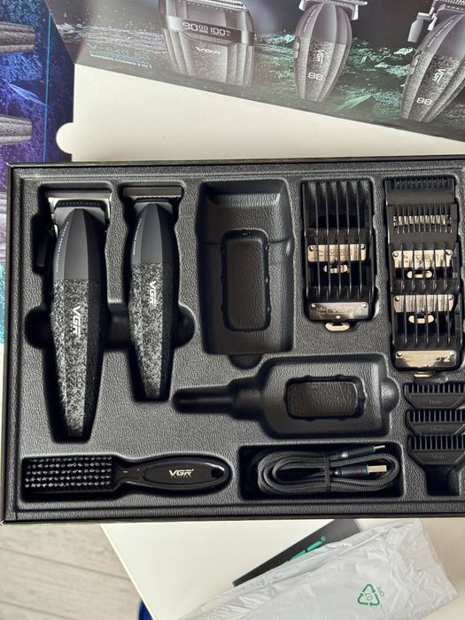 Set VGR masina tuns + trimmer + shaver USB C (JRL)