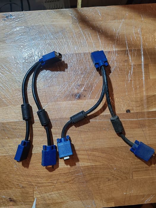 Splitter VGA 2 porturi 20 cm, diverse modele